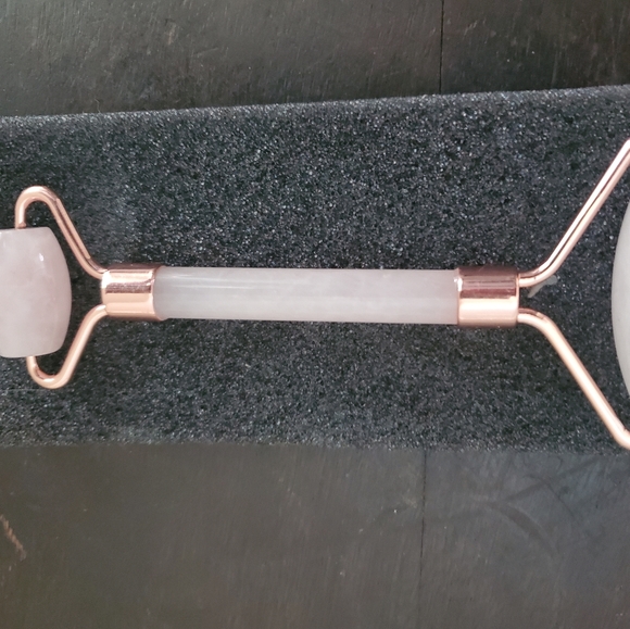ππ HPππRose Quartz Lymphatic drainage Face Roller - Picture 4 of 7
